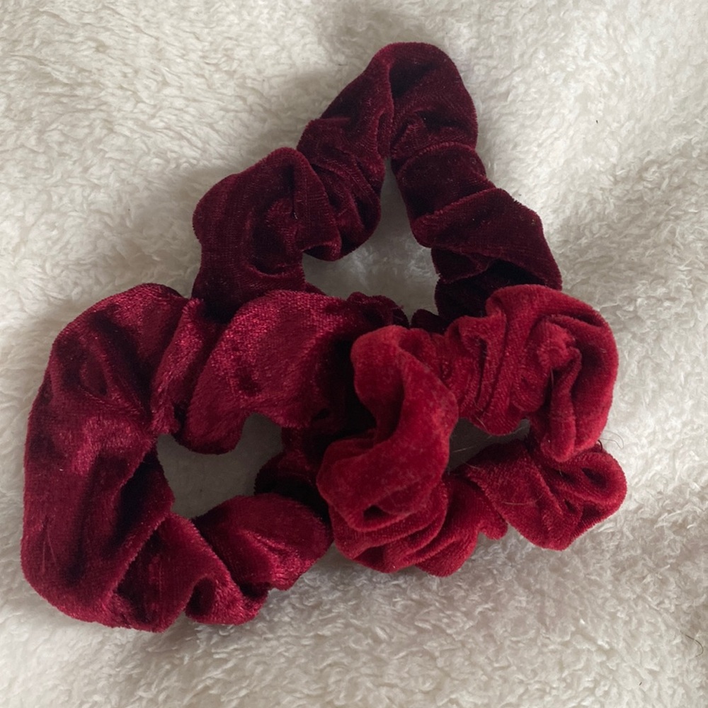 red felt scrunchies